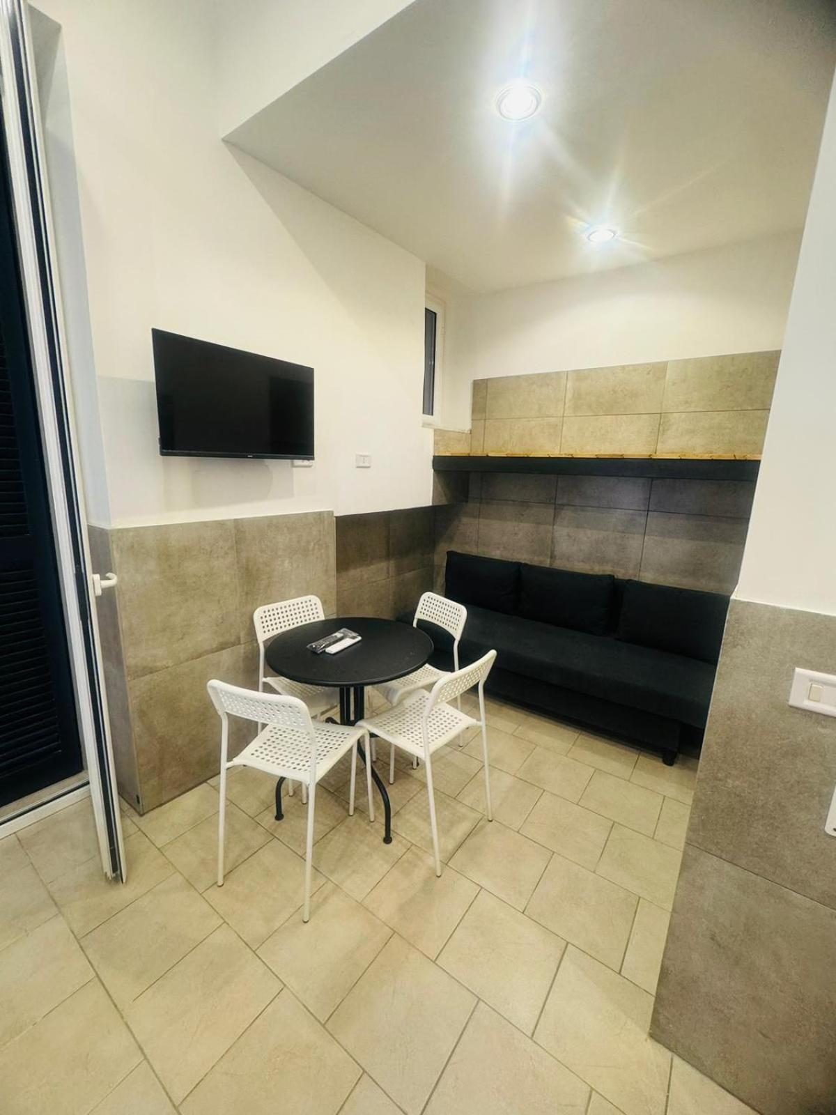 Aparthotel Terrazza Miracoli Napoli Zewnętrze zdjęcie