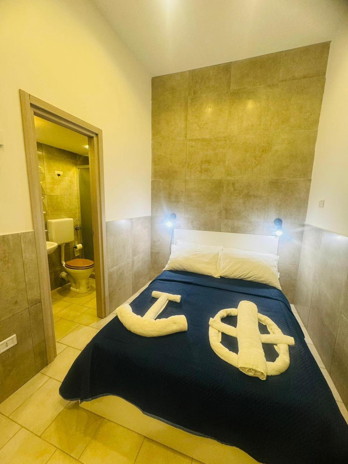 Aparthotel Terrazza Miracoli Napoli Zewnętrze zdjęcie