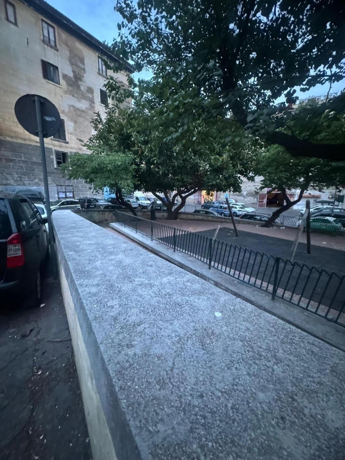 Aparthotel Terrazza Miracoli Napoli Zewnętrze zdjęcie